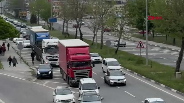 Tatilciler yola düştü! Kütahya trafiğinde bayram yoğunluğu