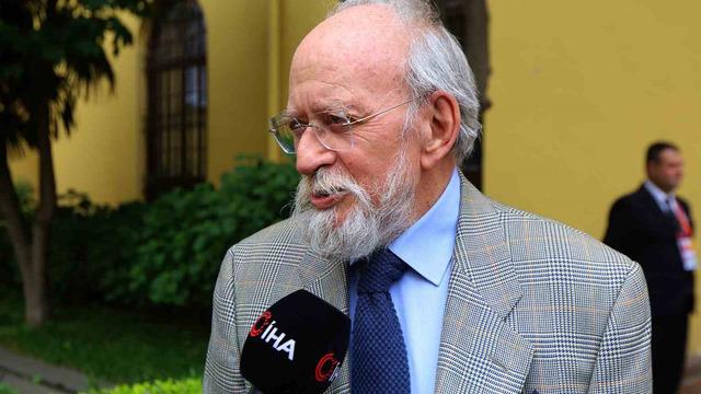 Alp Yalman: Dursun Özbek’in yeri ayrı