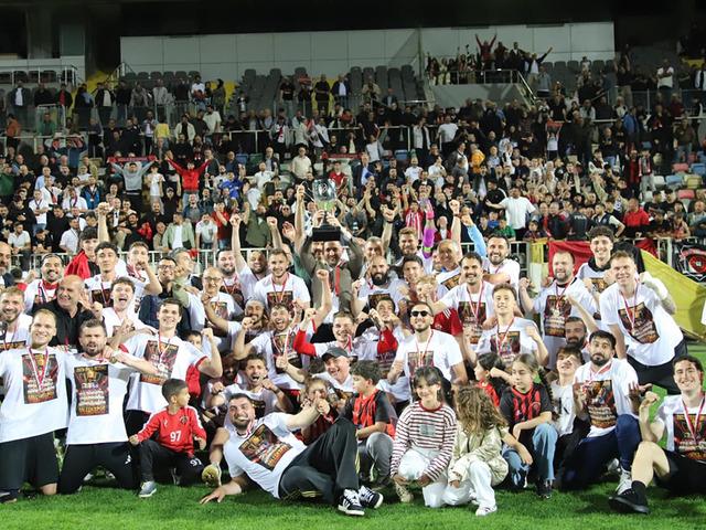 G&ouml;lc&uuml;kspor, 5 yıl aradan sonra 3. TFF Lig&rsquo;e y&uuml;kseldi