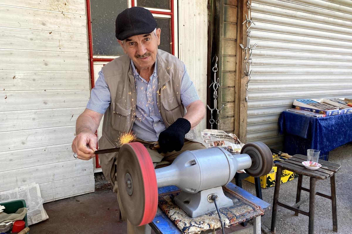 Fiyatı ge&ccedil;en yıla g&ouml;re 10 TL arttı: Yoğunluk başladı, kuyruk oldu 2