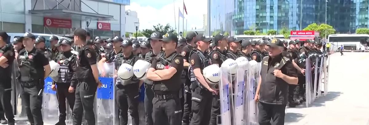 CHP de gergin gün: "Saat 14.00" muamması 1