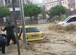 Ankara Valisi Topaca'dan zarar gören vatandaşlara çağrı: Zararlar karşılanacak!