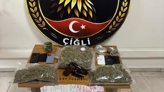 İzmir'de uyuşturucu operasyonu! 6 zanlı yakalandı