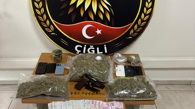 İzmir'de uyuşturucu operasyonu! 6 zanlı yakalandı