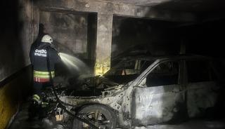 Ordu'da otoparkta &ccedil;ıkan yangın 3 otomobilde hasara yol a&ccedil;tı