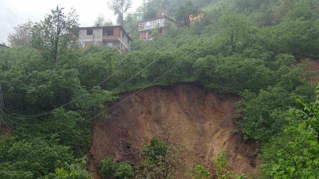 Heyelan tehlikesi altındaki evler boşaltıldı 4