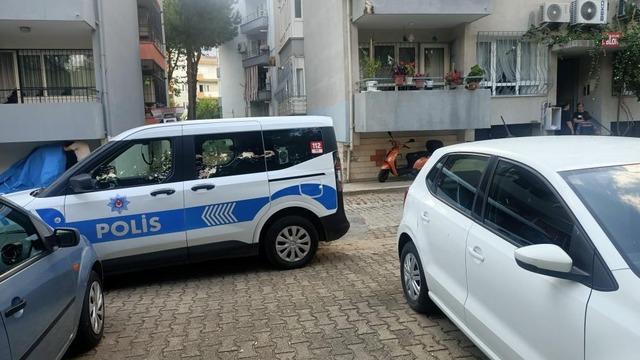 Kanser tedavisi gören yaşlı adam eşi tarafından ölü bulundu
