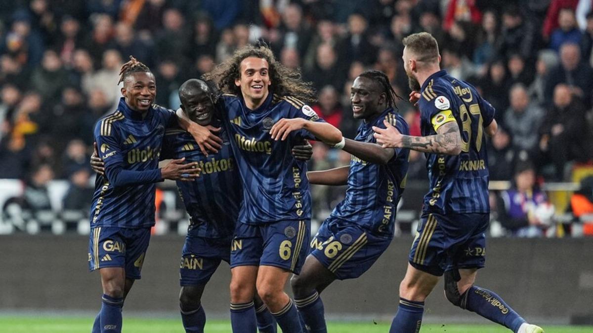 Aston Villa kazandı! Fenerbahçe sevinçten uçtu, Galatasaray yıkıldı 4