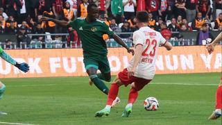 Son dakika: S&uuml;per Lig biletini alan son takım &Ccedil;orum FK oldu!