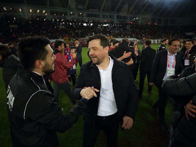 Uğur U&ccedil;ar: "Hoca olarak ilk kupam, inşallah devamı gelir"