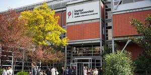 İstanbul Bilgi &Uuml;niversitesi yeniden a&ccedil;ıldı