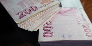 Emekli i&ccedil;in '82 bin 500 TL' rakamı: Rekabet kızıştı