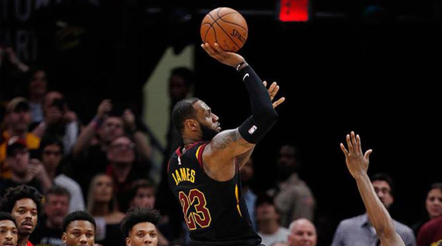 Son s&ouml;z&uuml; Lebron s&ouml;yledi