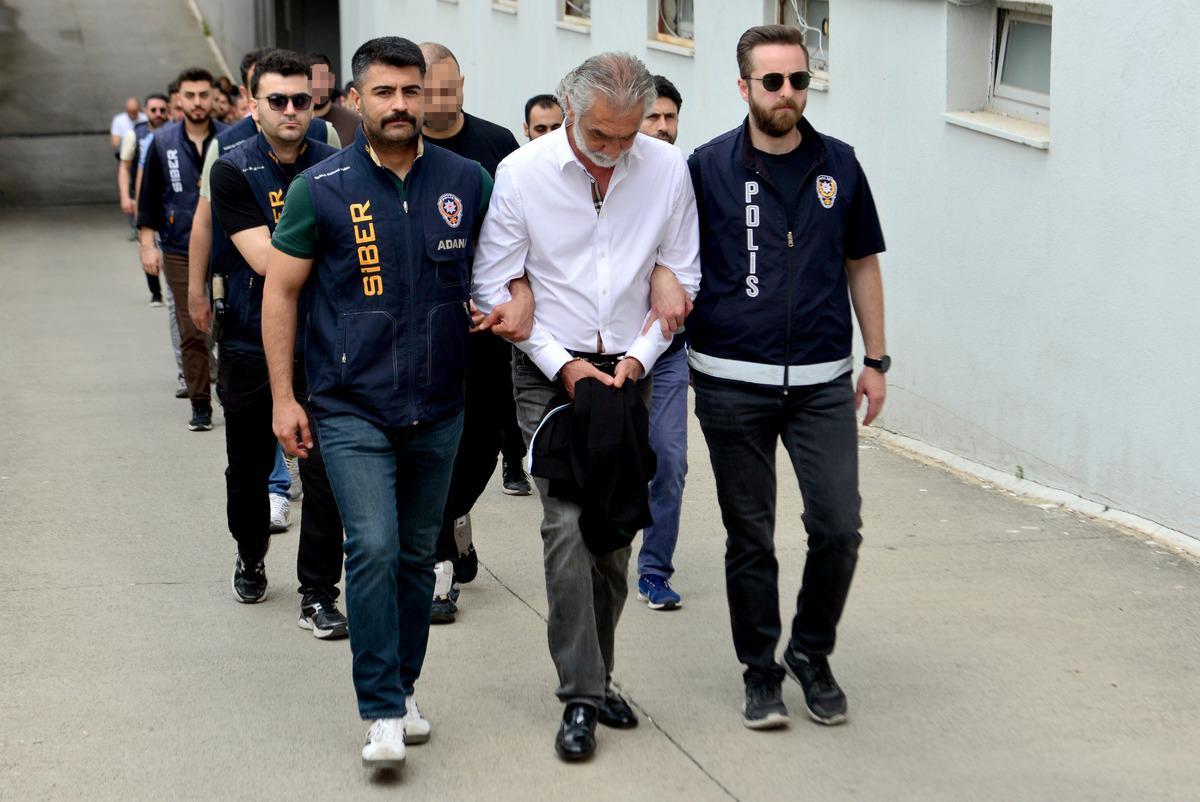 Rasim Ozan Kütahyalı da tutuklanmıştı! 5 TL ye valiz dolusu para 2