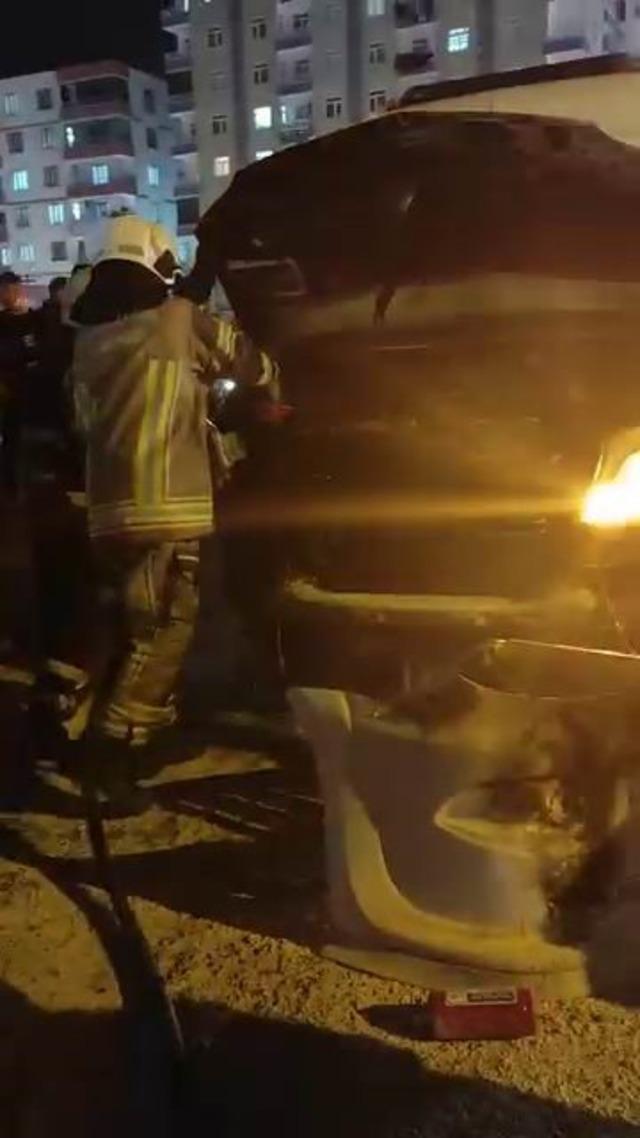 Diyarbakır’da yolcu minibüsünde korkutan yangın 2