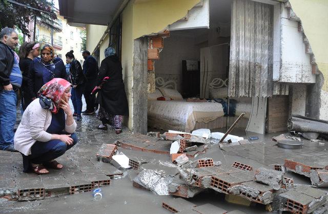 Başkenti yine sağanak vurdu, ev ve işyerini su bastı (2)