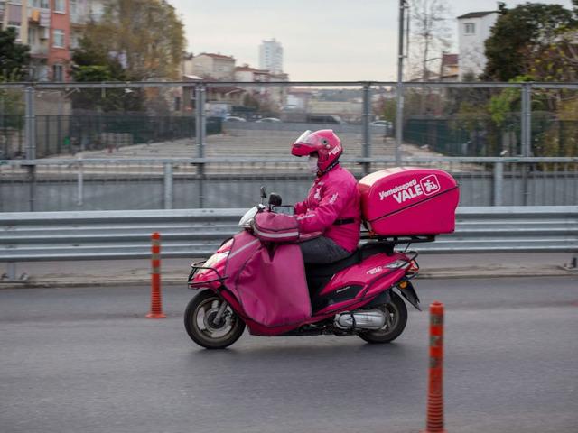 Uber'den yeni hamle! Yemeksepetini de satın alıyor