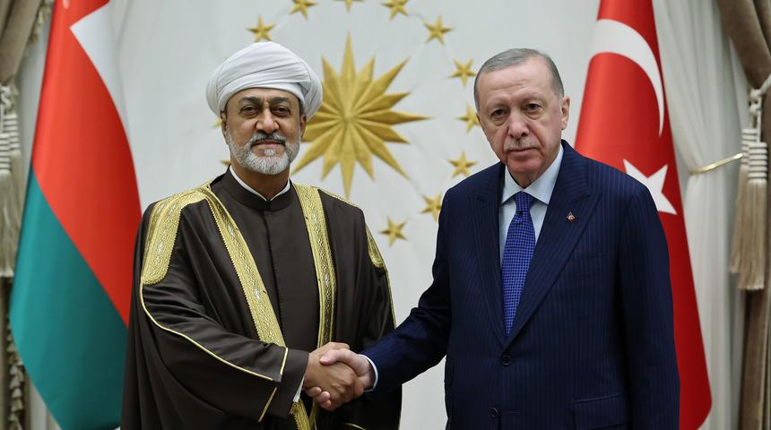 Cumhurbaşkanı Erdoğan, Umman Sultanı Tarık ile g&ouml;r&uuml;şt&uuml;