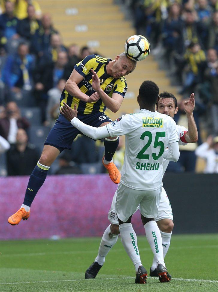 Fenerbahçe taraftarı Aatif Chahechouhe'yu protesto etti G2