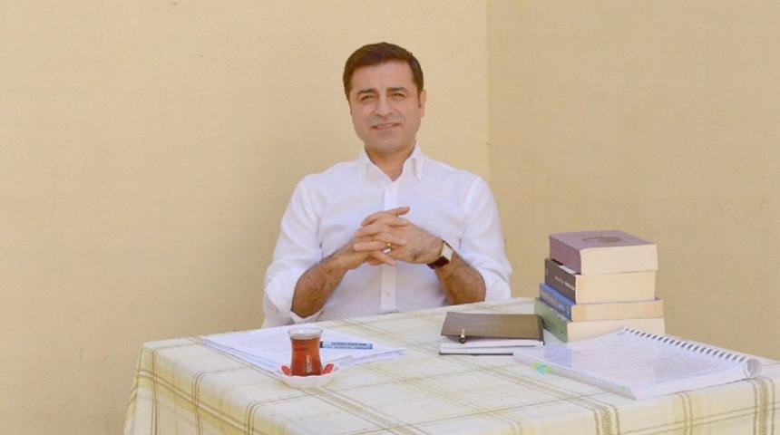 Selahattin Demirtaş'tan olay AK Parti yorumu!