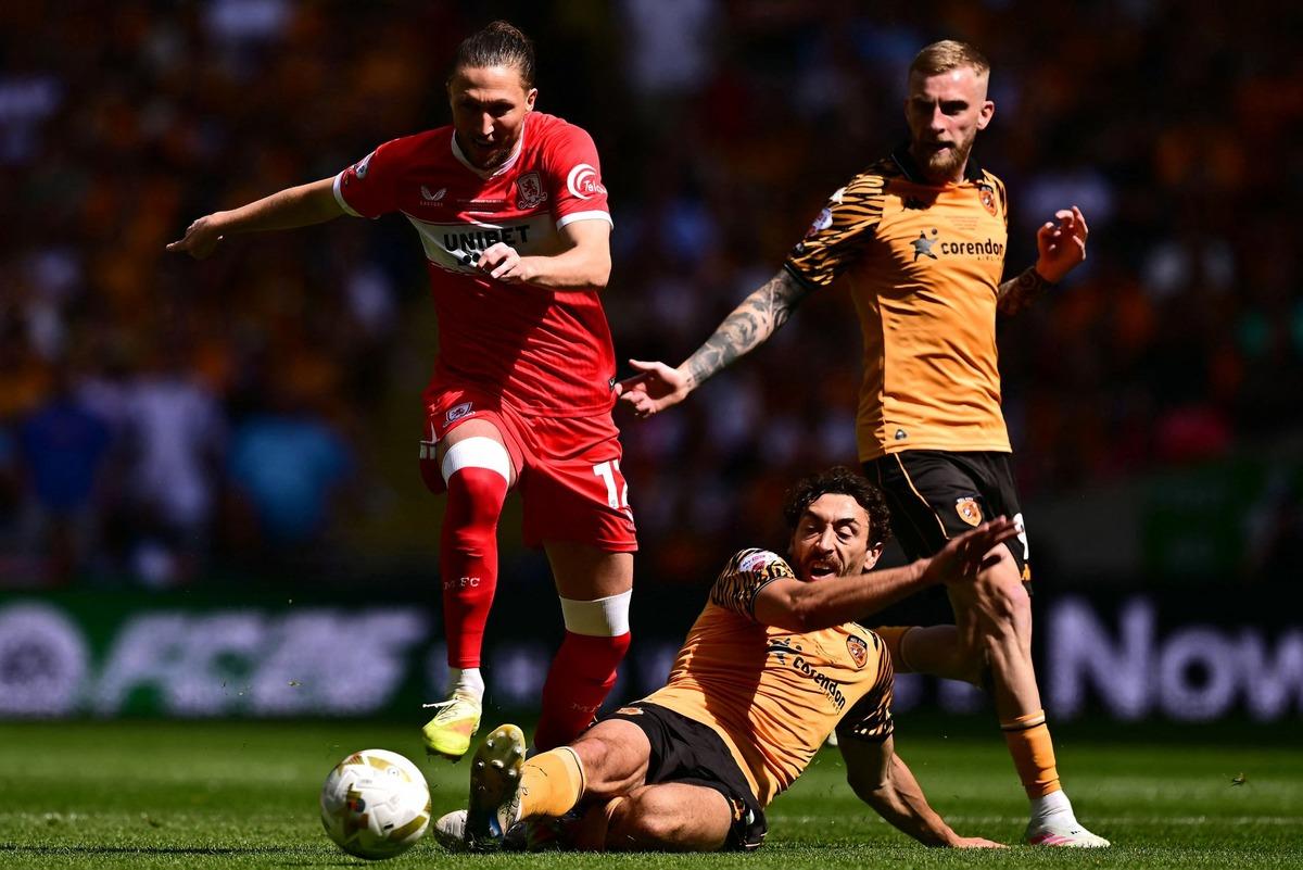 Hull City de Acun Ilıcalı dan taraftara büyük müjde! 1