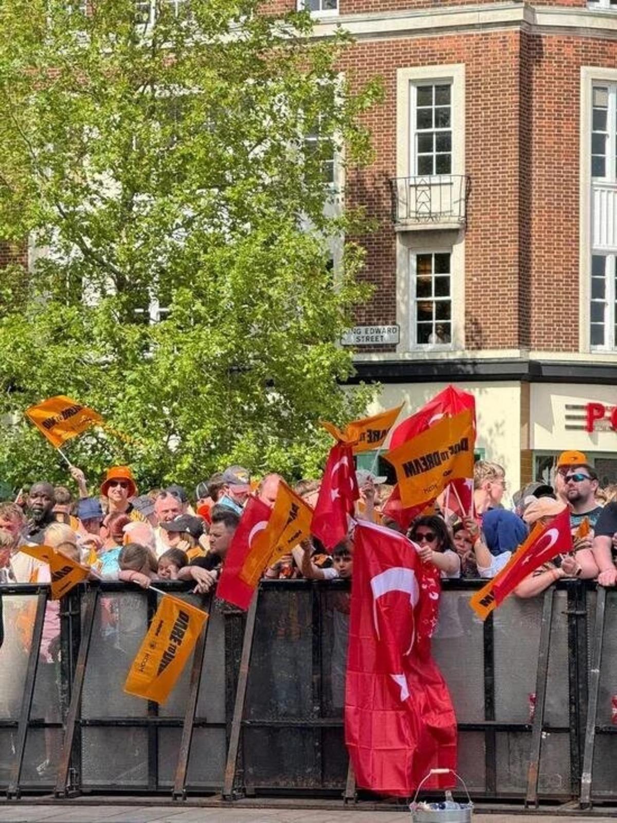 Hull City de Acun Ilıcalı dan taraftara büyük müjde! 5