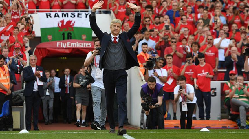 Arsene Wenger Emirates'teki son maçına çıktı, Arsenal 5-0 kazandı!