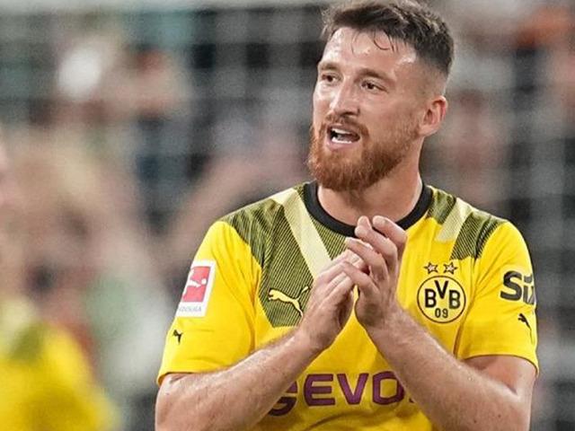 Borussia Dortmund, Salih &Ouml;zcan&rsquo;a veda etti