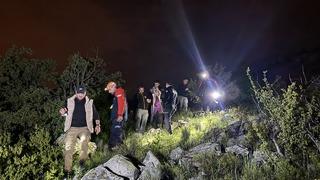 Nevşehir'de kayalıkta mahsur kalan kadın ekiplerce kurtarıldı