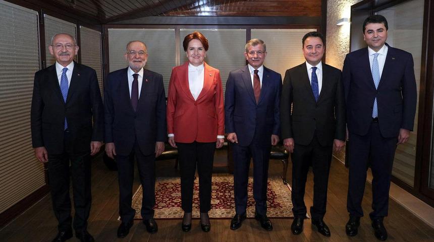 Altılı masadaydı! İşte Kılı&ccedil;daroğlu'nu arayıp tebrik eden isim