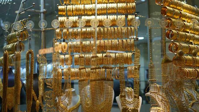 Altında ibre aşağı d&ouml;nd&uuml;! 26 Mayıs gram, &ccedil;eyrek altın fiyatları