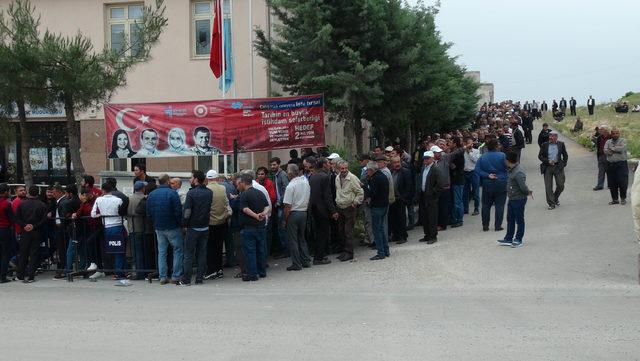 Kilis'te geçici işe başvuru kuyruğu