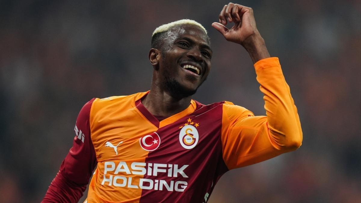 Yönetime Osimhen için talimatı verdi! İngiliz devinin hocası: Onu takımda istiyorum 4