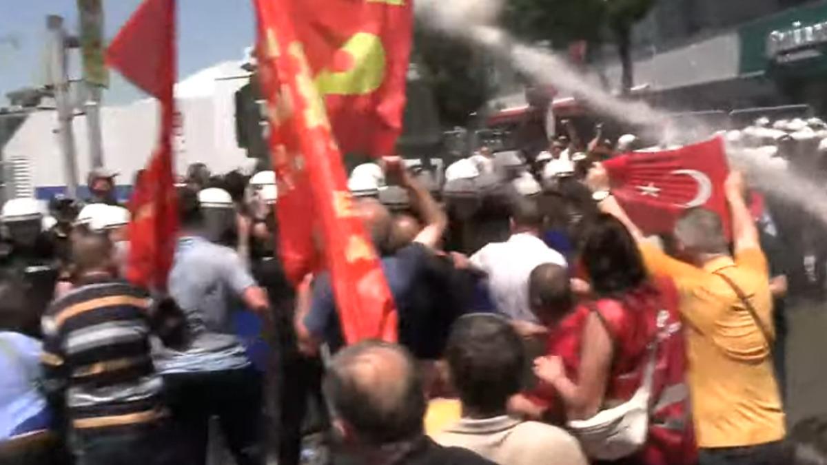İzmir de miting polemiği gerilime dönüştü! Polis müdahale etti, Özgür Özel den açıklama 5