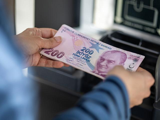 Emekli i&ccedil;in kesenin ağzı a&ccedil;ıldı: 'Belirgin şekilde arttı'