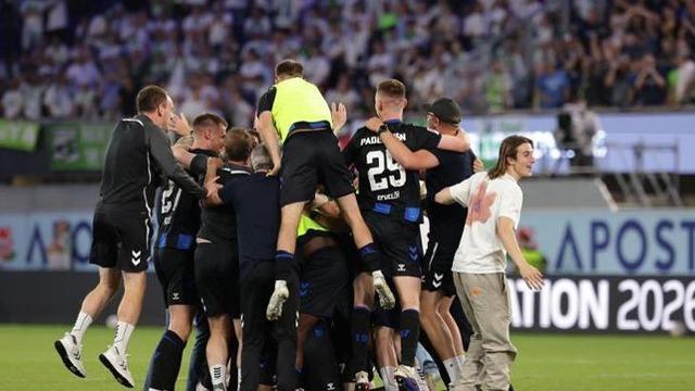 Paderborn, Bundesliga’ya yükseldi