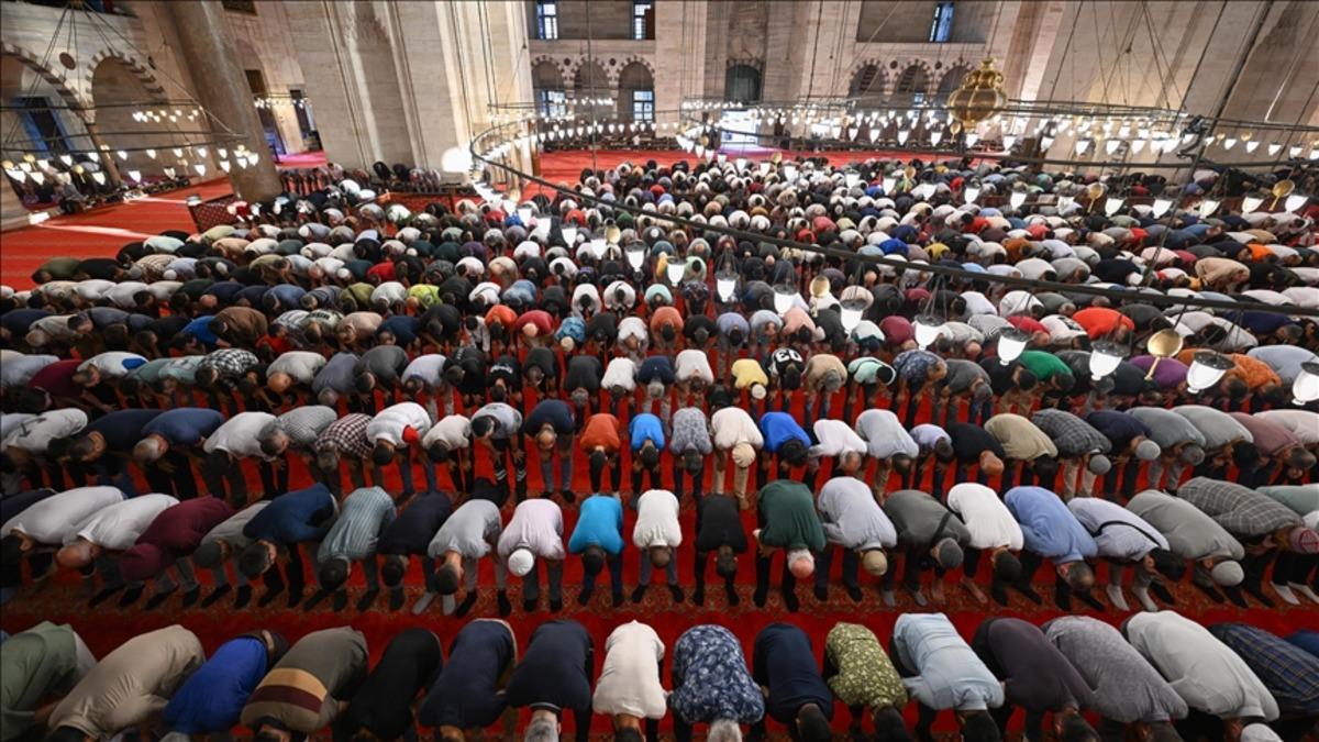 Diyanet duyurdu! İşte il il Kurban Bayramı namaz saatleri... 1