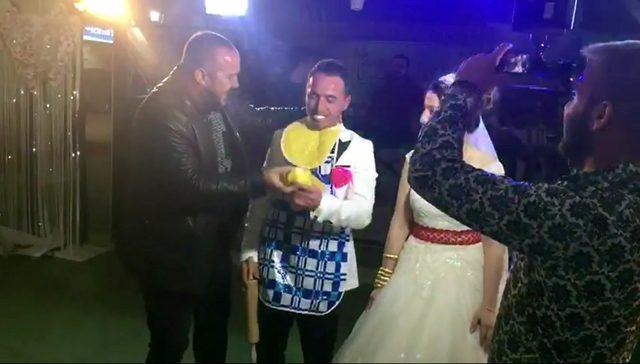 Damada arkadaşları merdane, ayva, &ouml;nl&uuml;k taktı 2