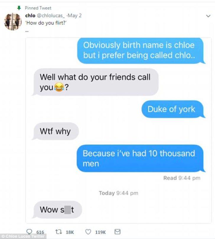 Genç kız canlı yayında soyundu  G2