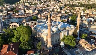 Bursa&rsquo;da bayram coşkusu tarihi camilerde yaşandı