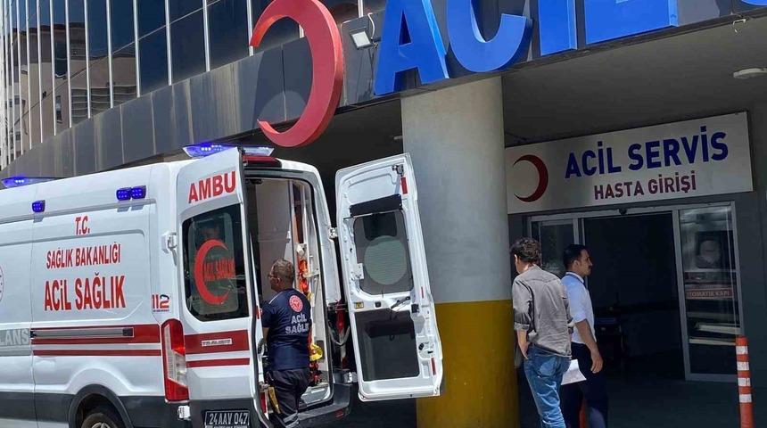 Erzincan&rsquo;da acemi kasaplar hastanenin yolunu tuttu