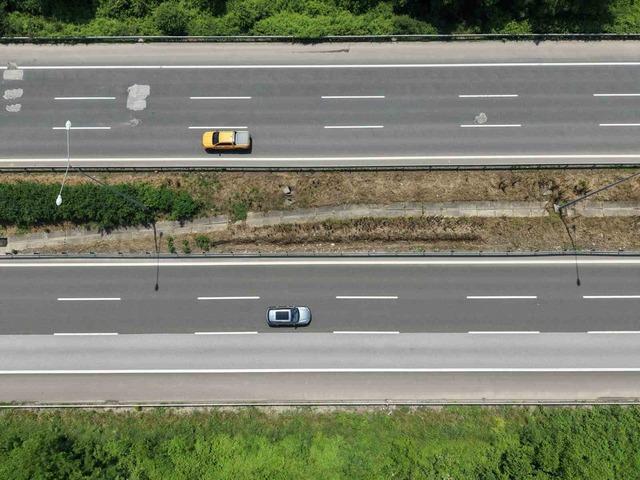 TEM Otoyolu&rsquo;nun D&uuml;zce ge&ccedil;işinde bayramın ilk g&uuml;n&uuml; sakin ge&ccedil;iyor 1