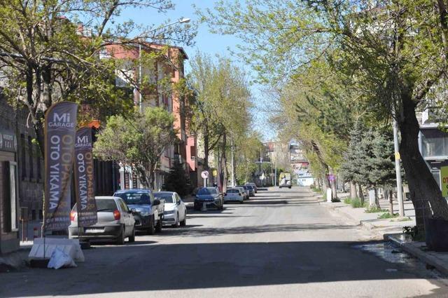 Kars’ta bayram sessizliği: Kentin en işlek noktaları boş kaldı 3