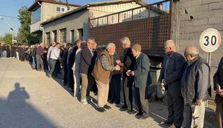 Bu kuyruğun sonu g&ouml;r&uuml;lmedi