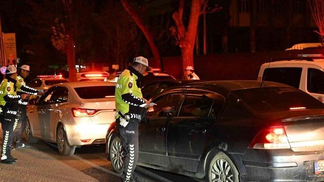 Kars’ta Bayram trafiğinde sıkı denetim: Bir kural, Bir hayat kurtarır