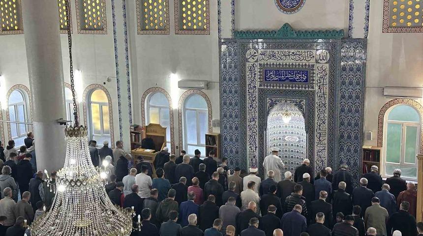 Uşak&rsquo;ta Kurban Bayramı namazı kılındı