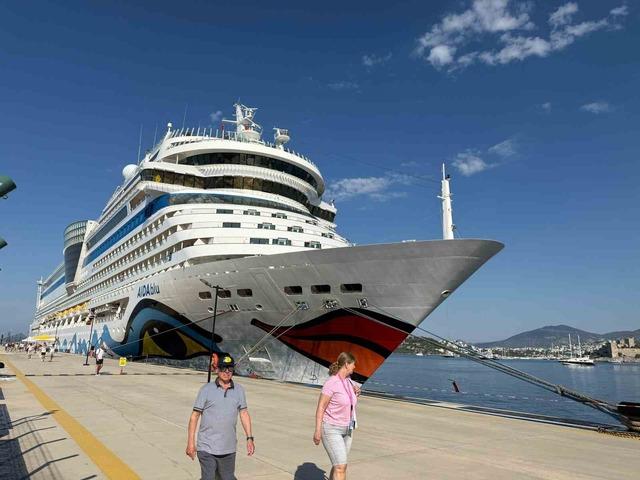 Bodrum&rsquo;a kruvaziyer ile 2 bin 377 turist geldi 2