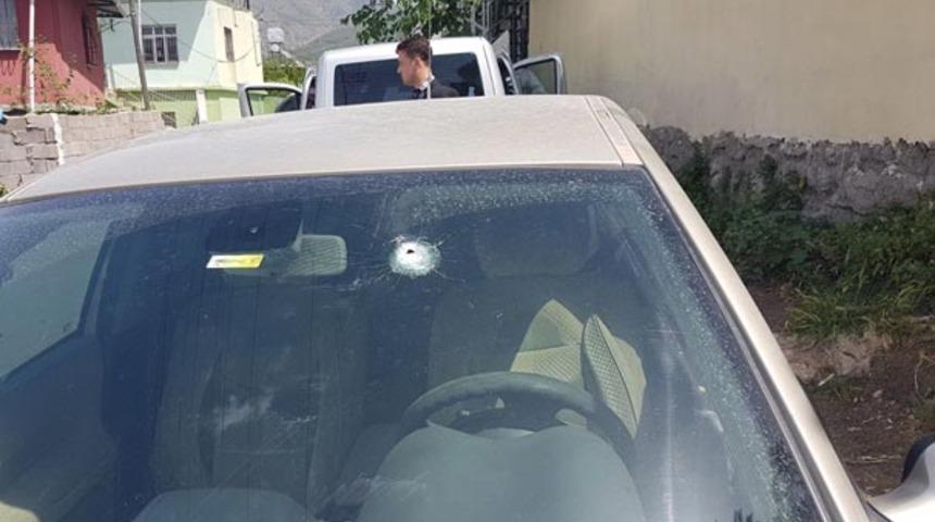 Hırsızlık ihbarına giden polislere ateş açtılar: 2 polis yaralandı!