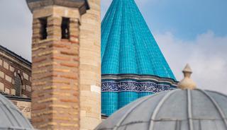 T&uuml;rk'&uuml;n rengi şimdi İstanbul Boğazı'nı kapladı!