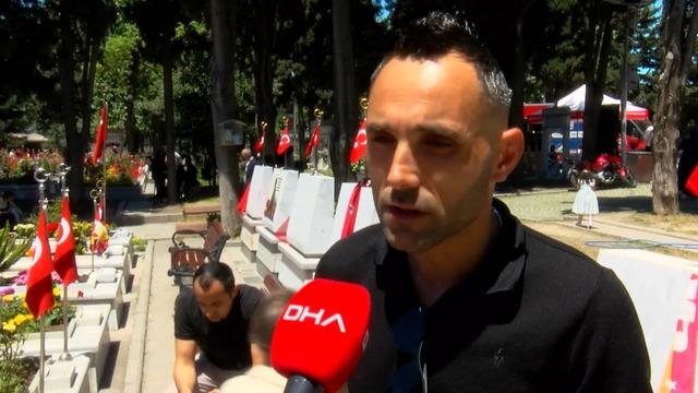 Şehit aileleri bayramın ilk gününde Edirnekapı Şehitliği ni ziyaret etti 3